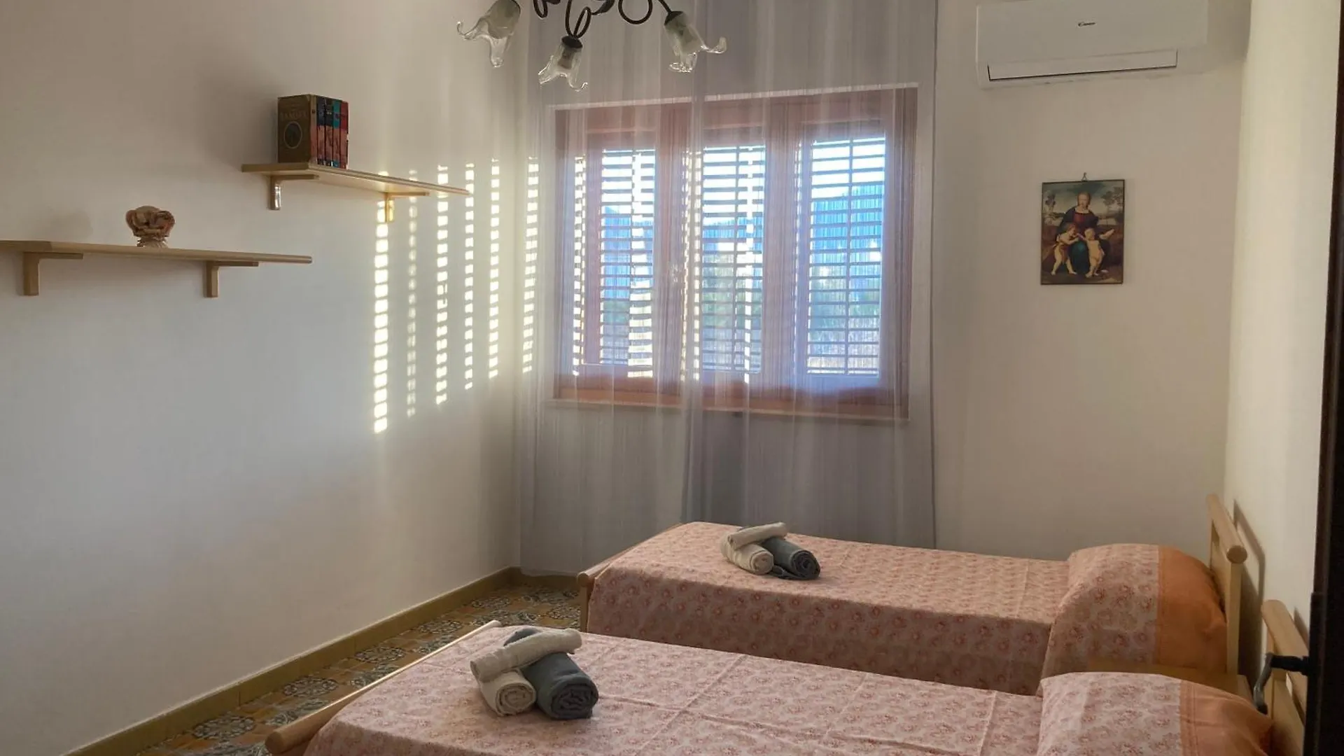 House Of Lady Apartment Carini